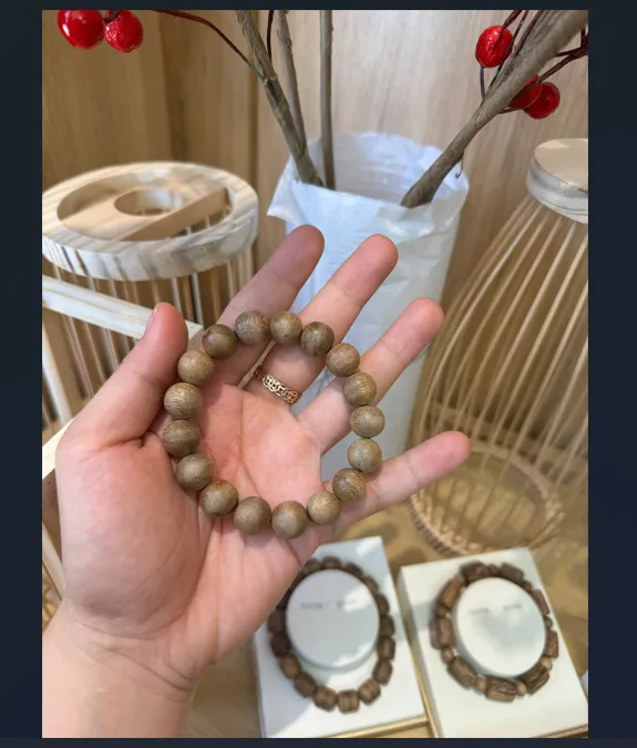 VÒNG TRẦM HƯƠNG TỰ NHIÊN_QUYẾN RŨ, THỜI TRANG