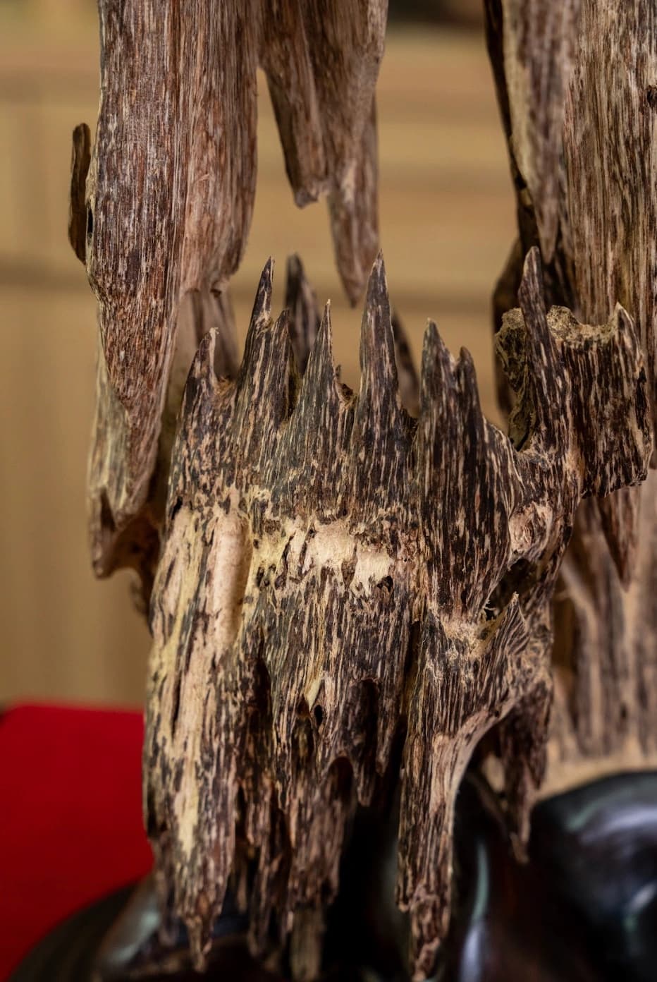 Trầm Hương Cảnh Trang Trí Nhà Ở – Không Gian Bình An – Thơm Thanh Nhẹ Cao 56 cm